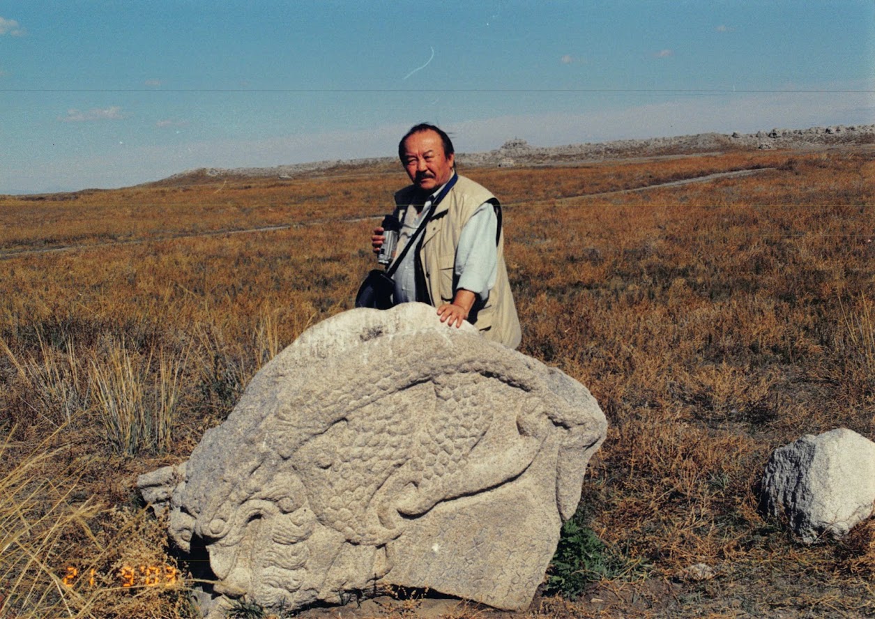 Жас жігіттер жетілген әйелдер видео