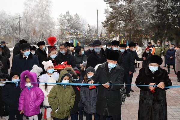 Үш ауысымды мектептер азайып жатыр