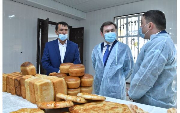 Шымкент наны Шымкент пешінде піседі