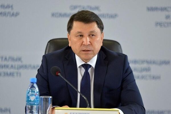 Бекшин: Міндетті вакцинацияны қолдаймын