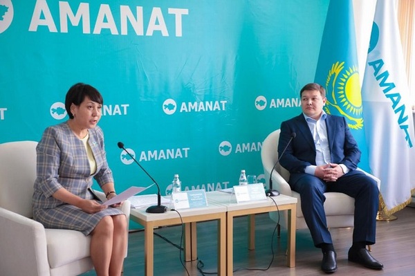 «АМANAT» партиясы Қонаев қаласы тұрғындарымен кездесті