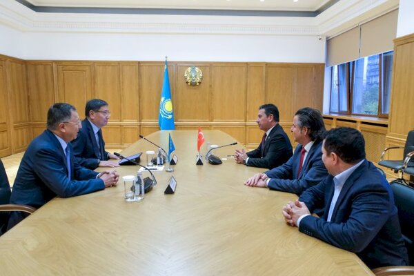 Алматы әкімі Бодрум мэрімен кездесті