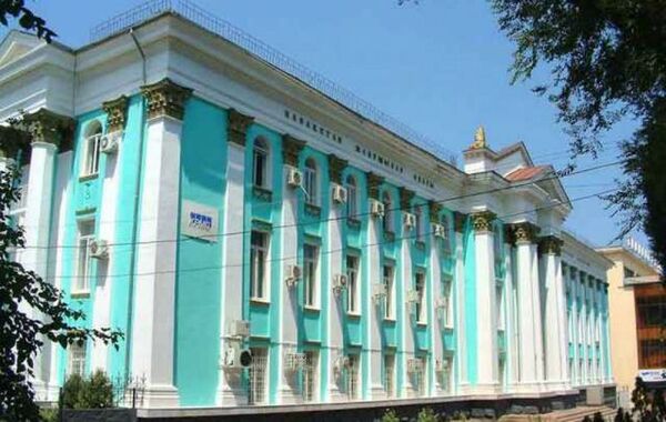 Билікті сынамайтын одақтан жазушылар кетіп жатыр