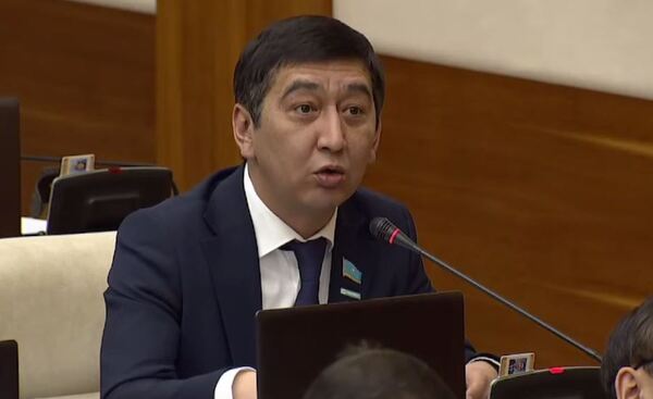 «Әділетті Қазақстан орнатуды қашанға жоспарлап отырсыздар?»: Депутат Р.Зайытов құқық қорғау жүйесін сынады  