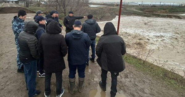 Алматы облысында Ворошилов су қоймасының бөгеті бұзылды