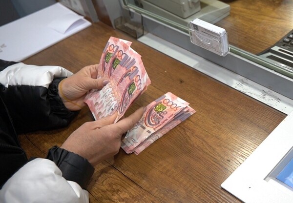 Бірнеше рет пара алған қарағандылық шенеуніктер сотталды