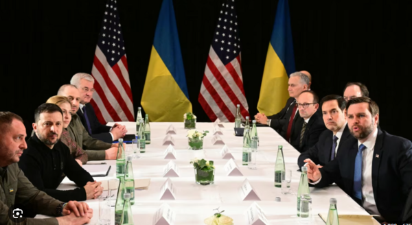 Трамп пен Зеленскийдің делегациясы Сауд Арабиясында кездесетін болды