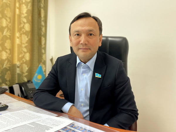 Депутат зейнеткерлерге несие бермеуді ұсынды