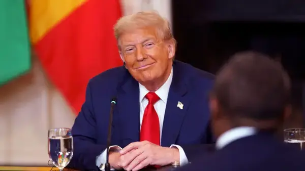 Трамп президенттің ағылшынша сөз саптауын мақтады