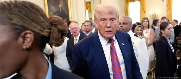 Трамп Қазақстанға баж салығын енгізді