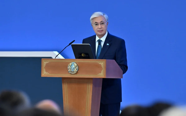 Тоқаев: заңды қасақана бұзатындарға құқықтық баға беріледі