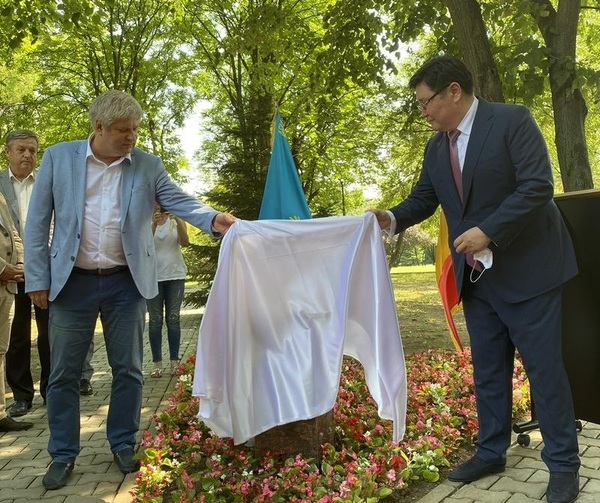 Нұрбақ Рүстемов «Нұр-Сұлтан» саябағын ашты