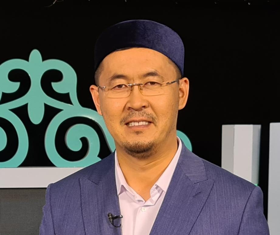 Әйелі күйеуі мен досының мүшесін сорып алады