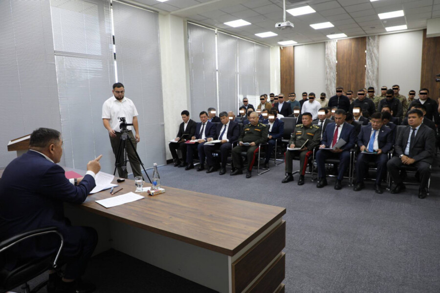 қиға Қырғыз Мемлекеттік Ұлттық Қауіпсіздік Комитетінің төрағасы Камчыбек Ташиев қатысқан жиналыста орын алған. 