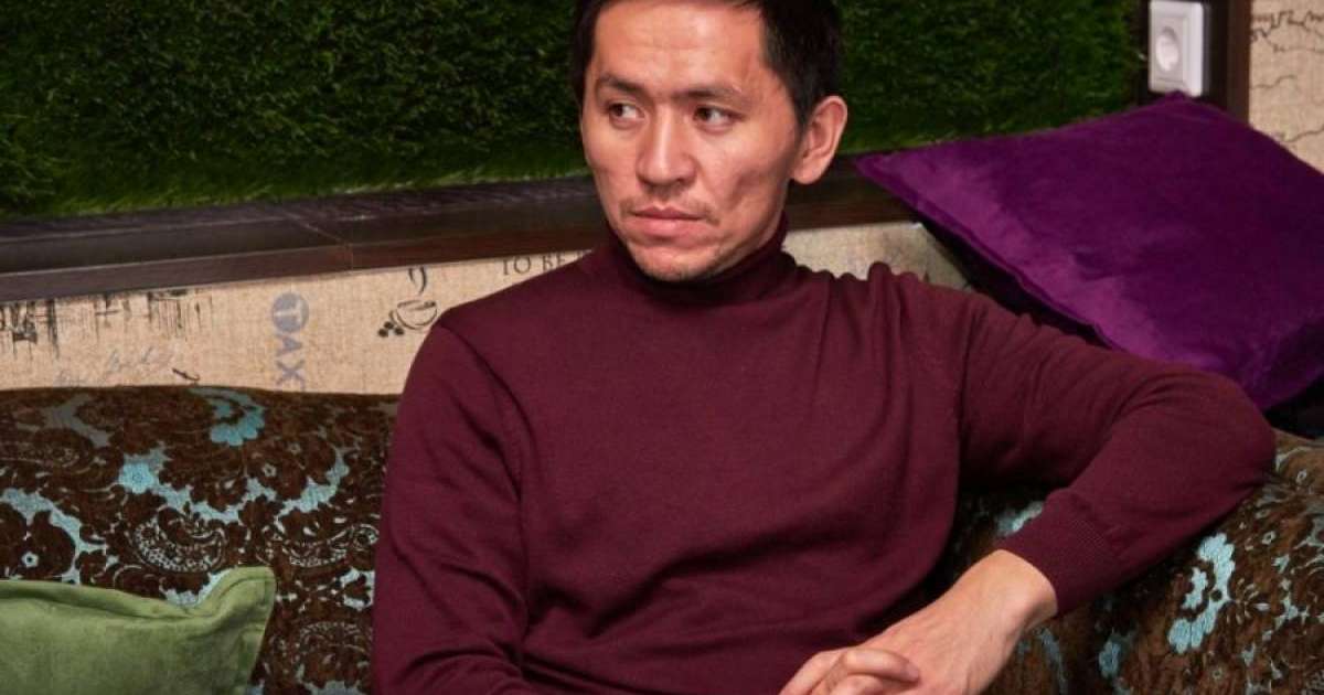 Дикстері бар жалаңаш әйелдер