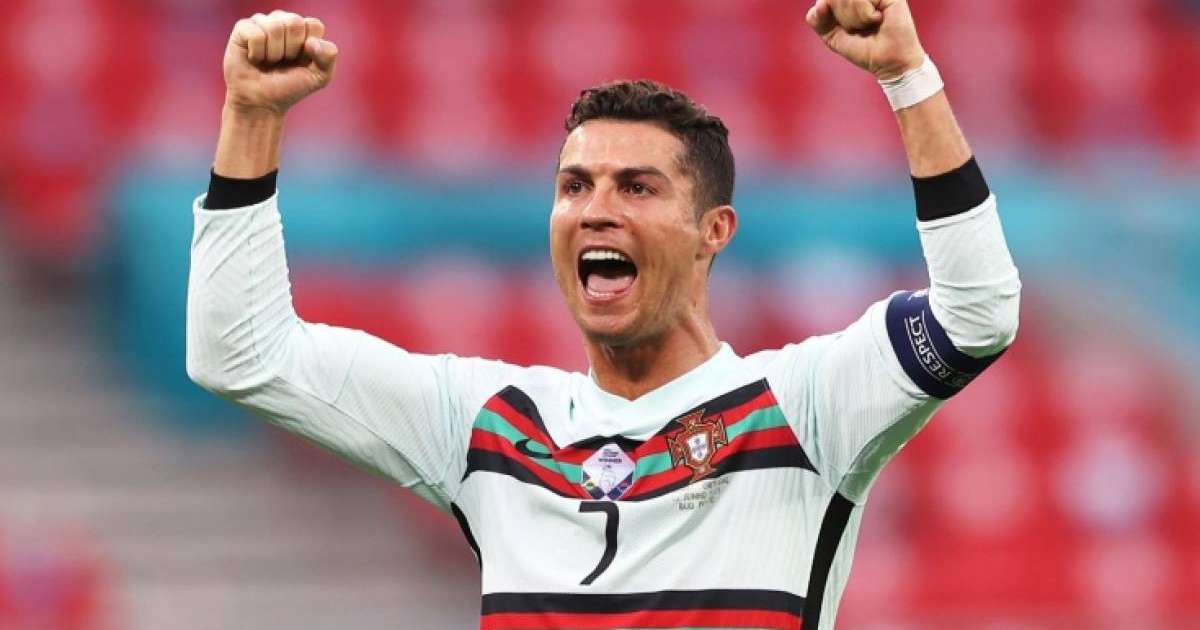 Тар леггинстердегі сексуалды балапан