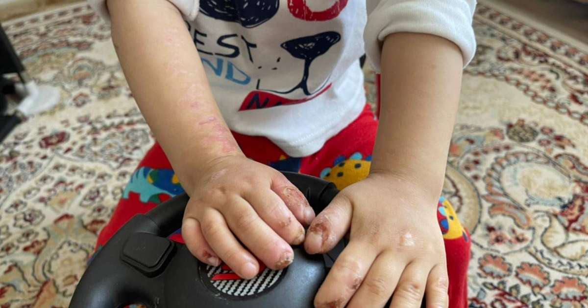 Мен әйеліме қарап отырдым Эротикалық элементтері бар X-F