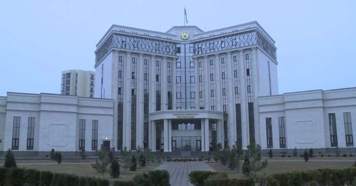 Алдымен олар мені кискадан ұрды, содан кейін олар менің аузыма тиді