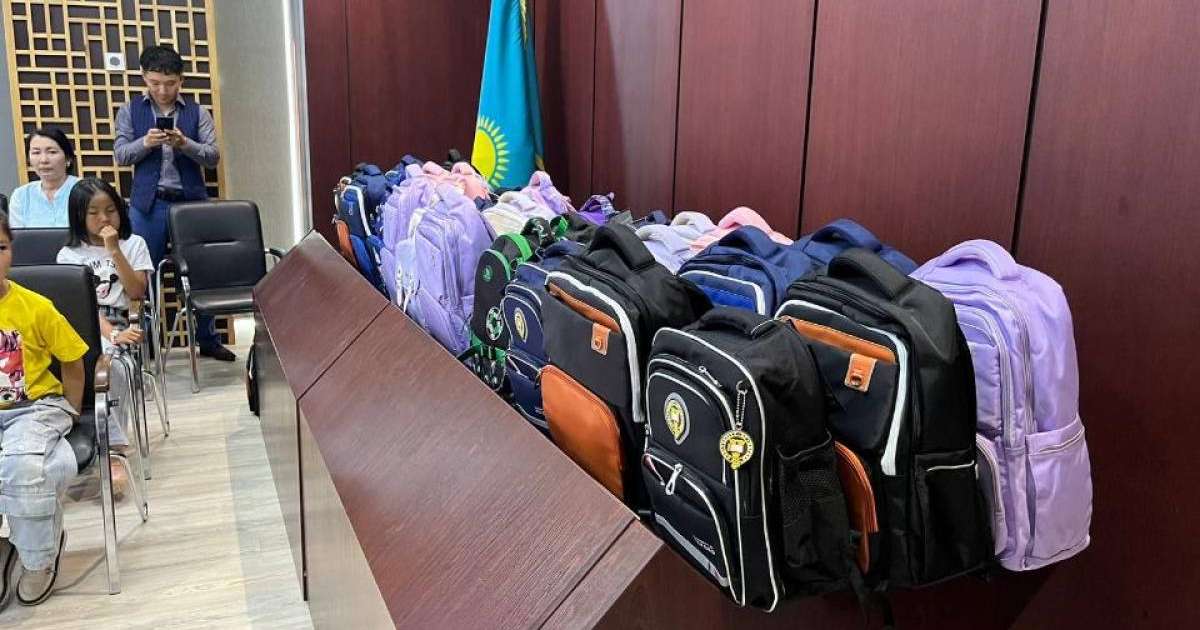 Мөлдір пеньнуар фотосы Порно сыныптасы