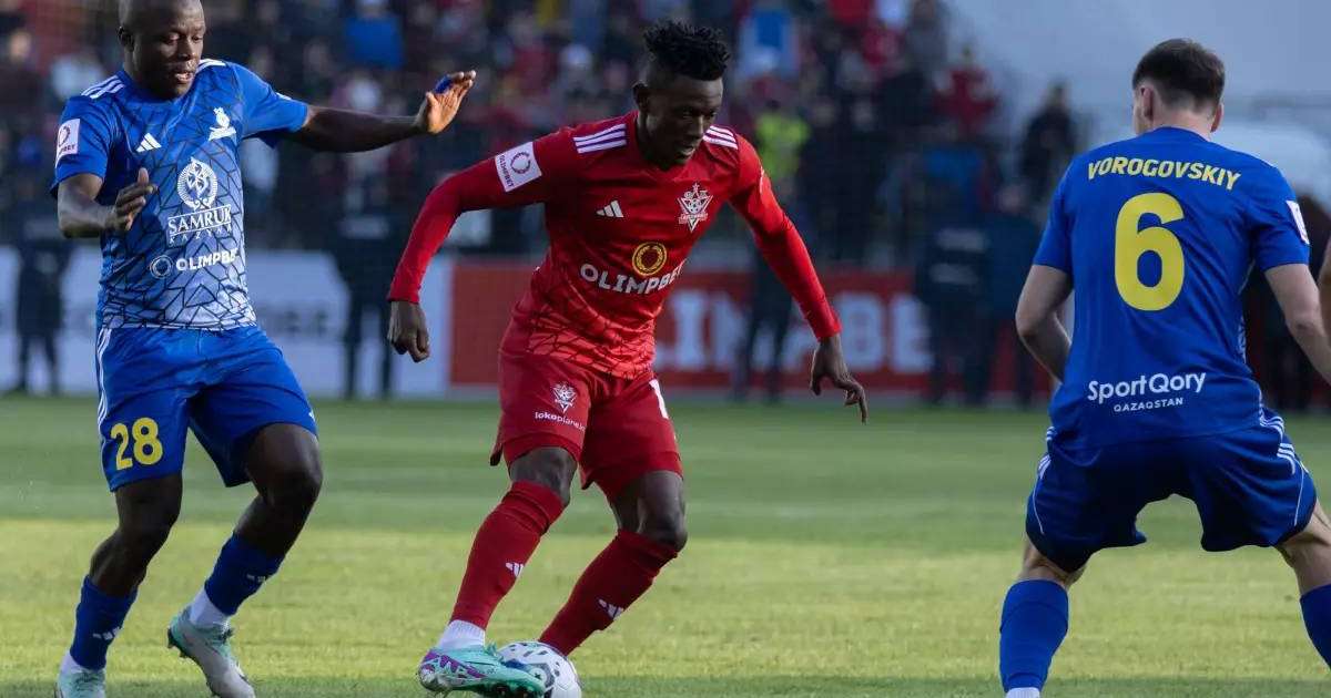 Теннис ойыншысының онлайн порно видеосы Анна Семеновичтің аузындағы сірке