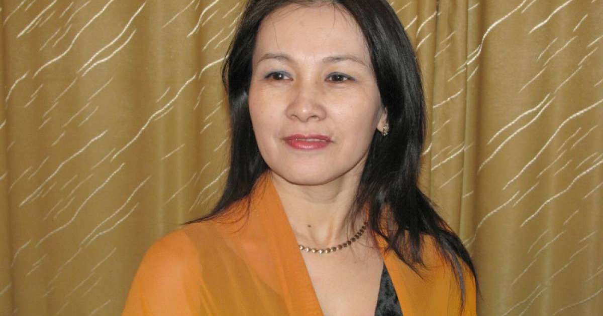 Анальный секс үлкен қара әтештер