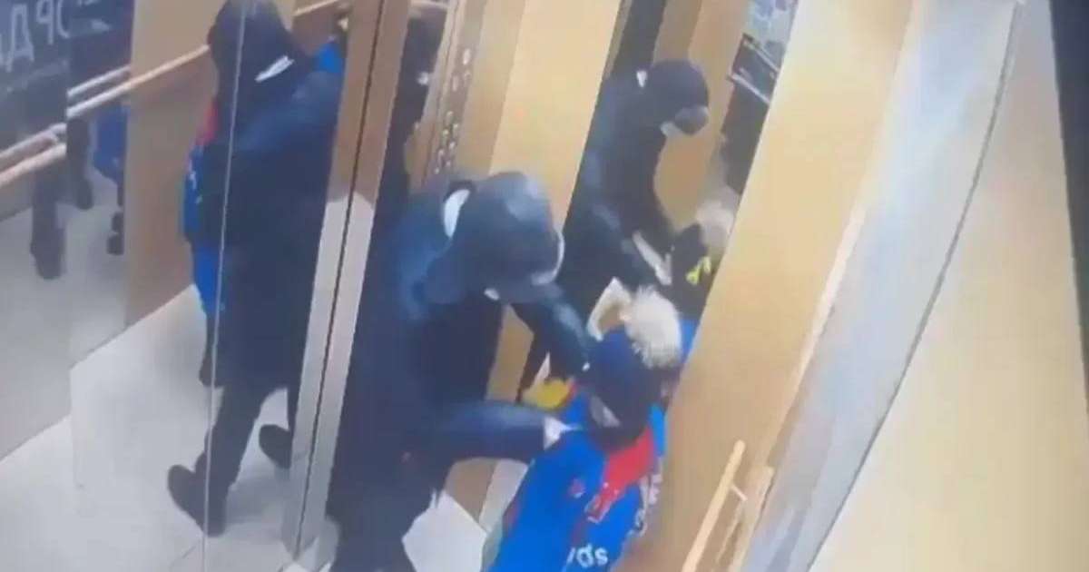 Седакованың үйдегі жалаңаш суреті