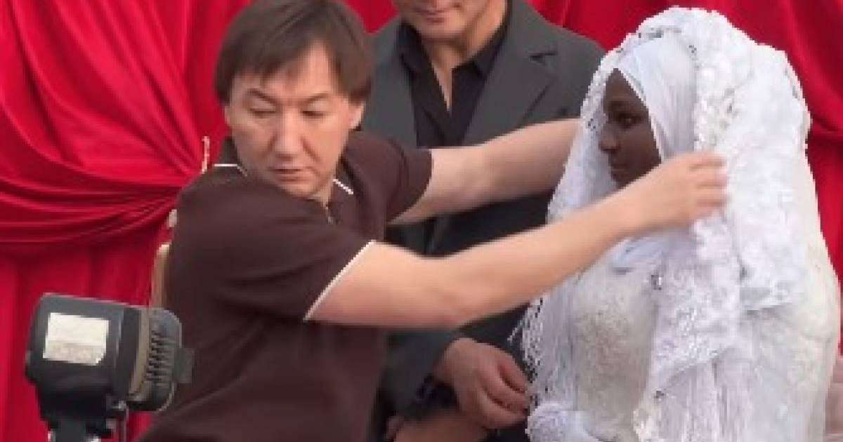 Порно тозақ шежіресі Астерикс пен Обеликсті (порно нұсқасы) онлайн көріңіз