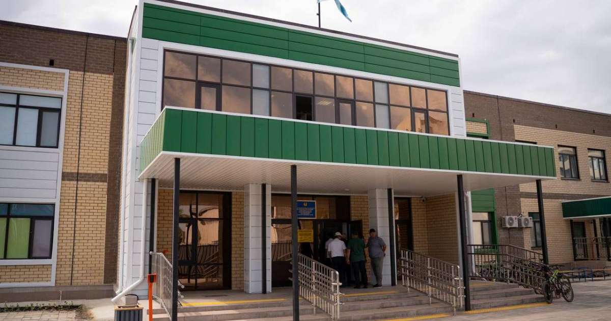 Әйел алғаш рет кончатки жасайды Порнодағы ең үлкен жопа