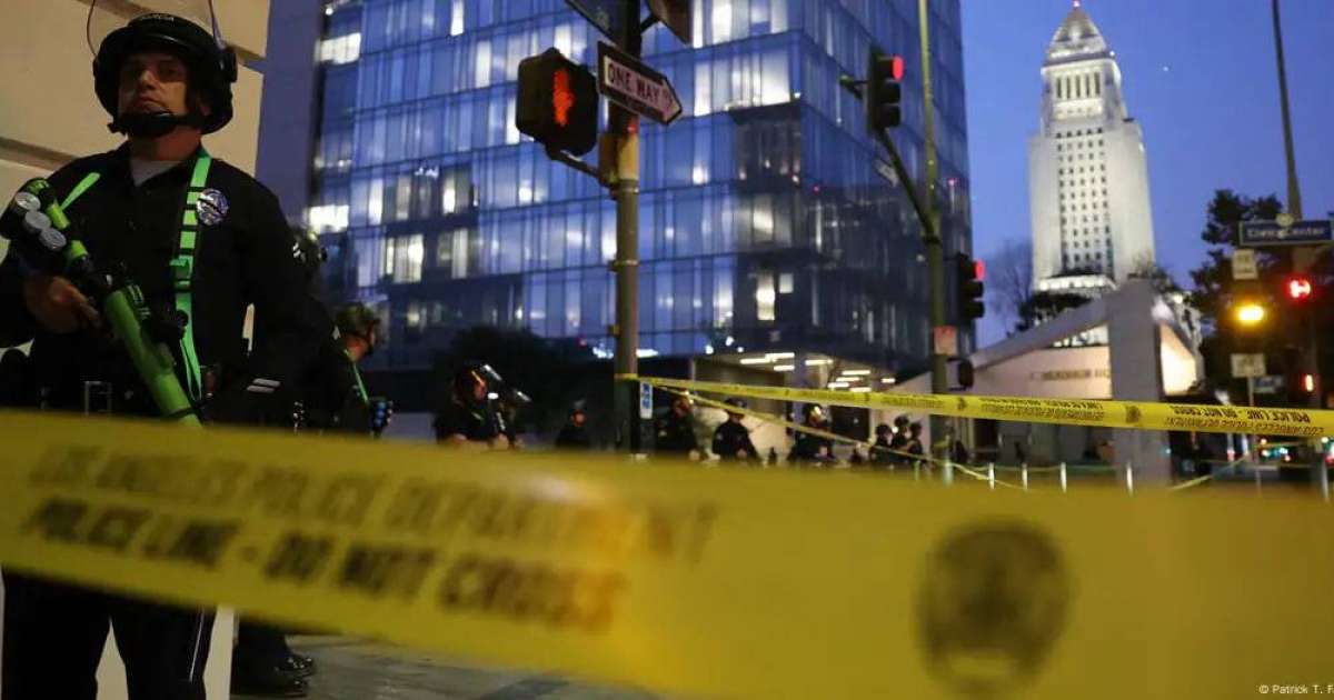 Пискадағы әйелдер бикинилерін қараңыз Сорады мысалы