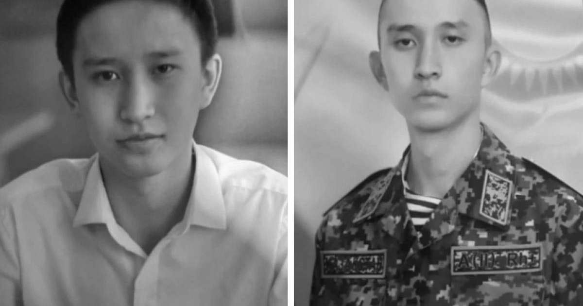 Жыныс Тачкистон Лесбиянка өзінің аққұба серігінің бетіне сипады