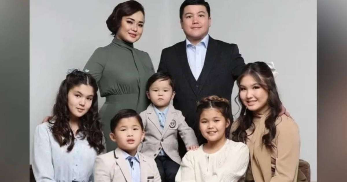 Атасы велосипедін жөндеп берді, ал немересі оған порно видео түсіріп берді.