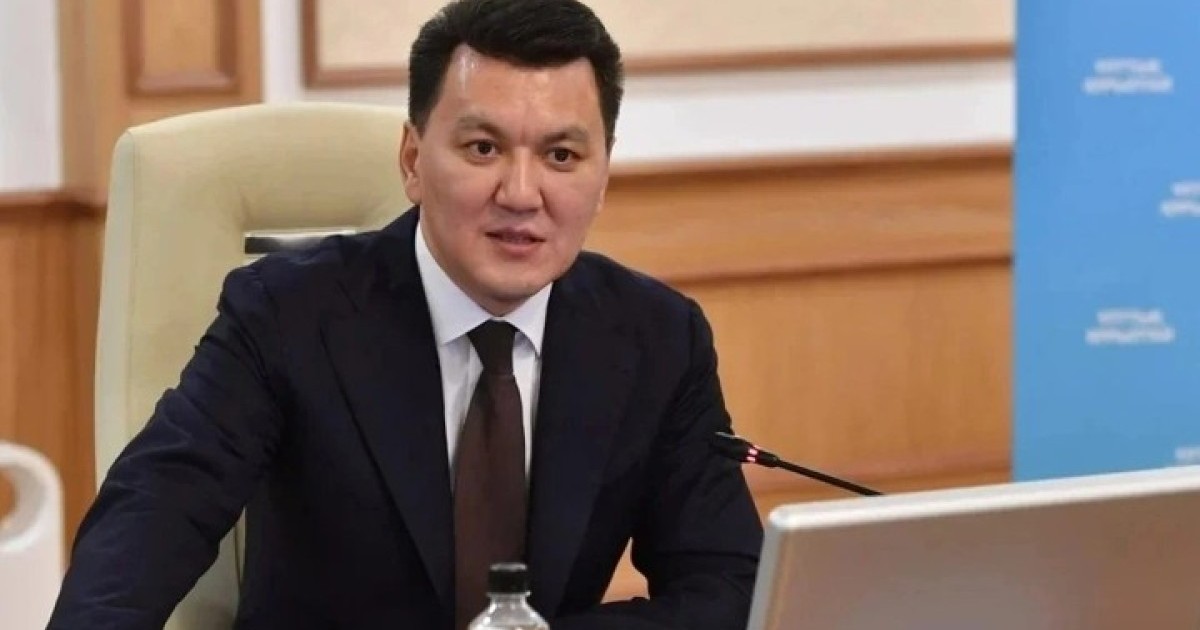 Ерлан Қарин тойдағы даулы видеоға қатысты пікір білдірді