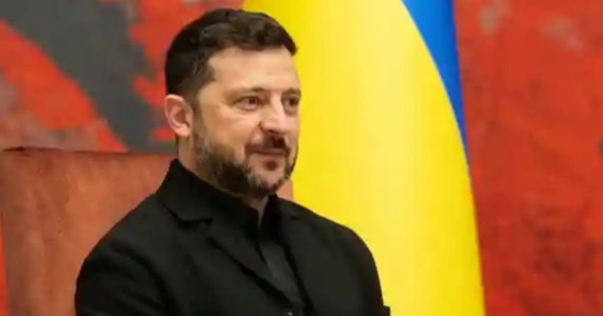 Зеленский: АҚШ Украинаға ай сайын зымыран жеткізеді