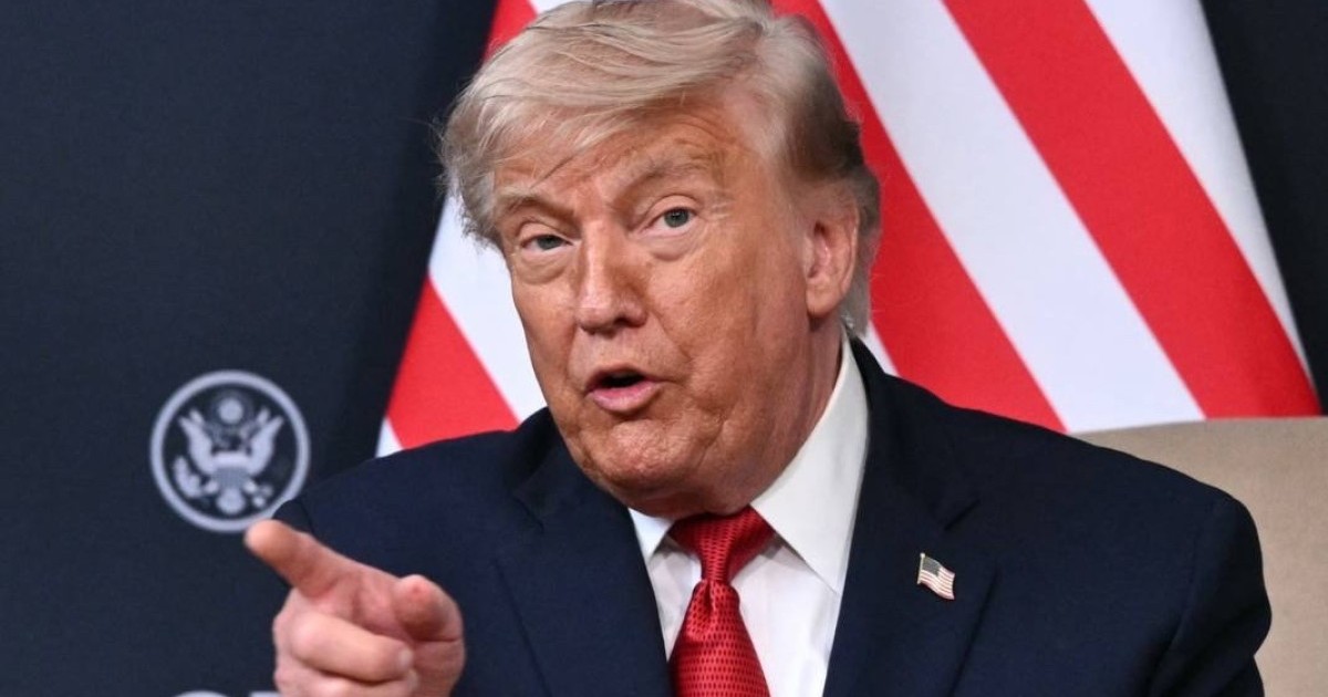 Трамп: Оман АҚШ-қа кедергі келтірсе, соққы жасалады