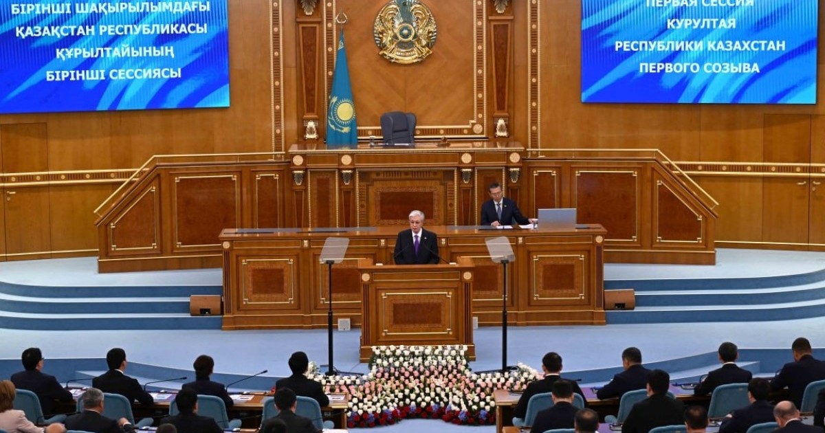 Президент Құрылтай депутаттарына жүктелетін жауапкершілікті атады