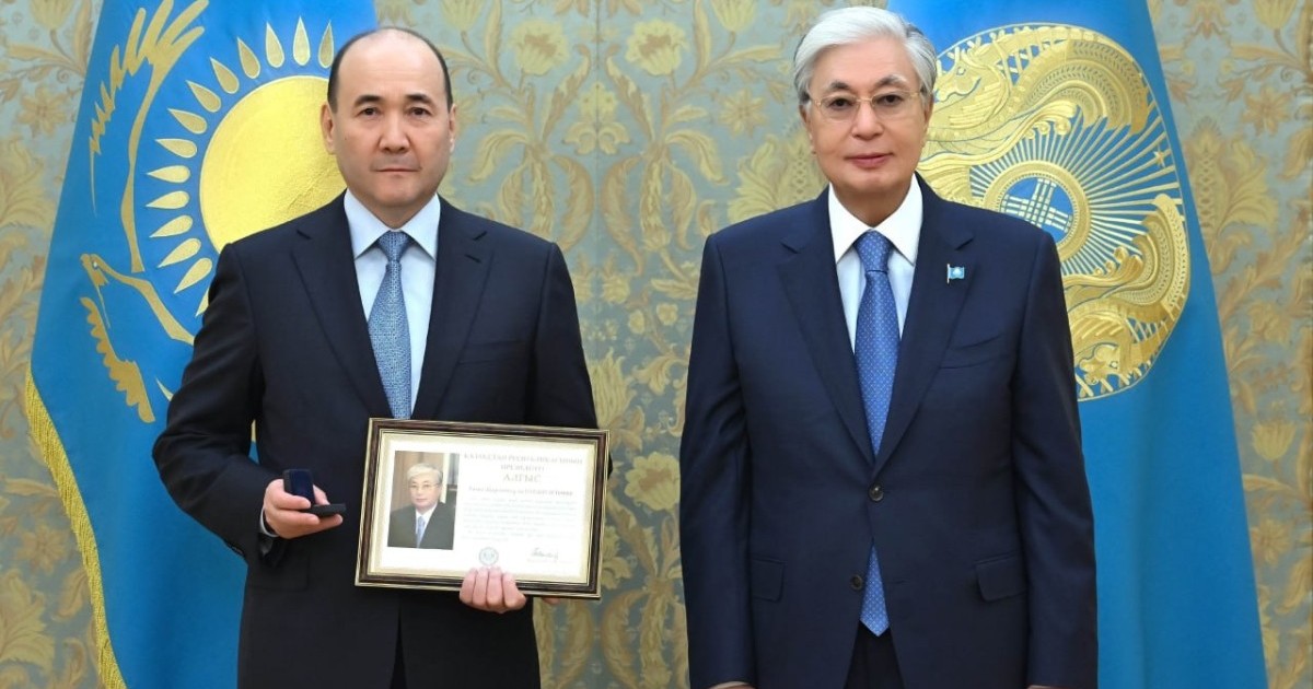 Президент ел игілігі жолындағы табысты әрі адал қызметі үшін Ғизат Нұрдәулетовке алғыс айтты