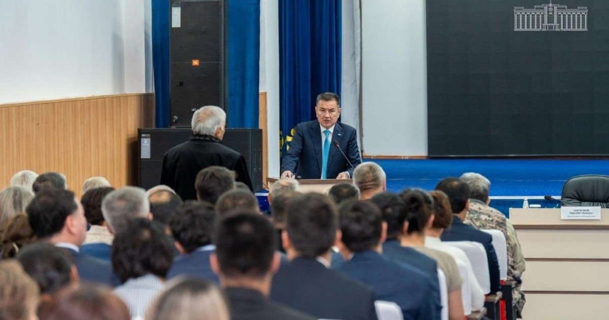 ШҚО әкімі халықпен кездесуде Катонқарағай ауданының даму жоспарын баяндады