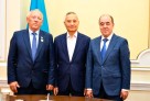 БҚО әкімі республикалық Ардагерлер кеңесінің төрағасымен кездесті