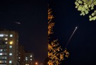 Аспандағы жұмбақ жарық: төрт қаланың тұрғындары ерекше нысанды байқады