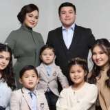 "Мен балаларыммен біргемін": Тұрсынбек Қабатов Мөлдірдің сөзін жоққа шығарды