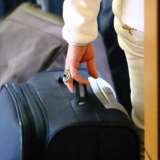 Атырауда қол жүгінде бомба бар деп жалған хабарлаған адам ұсталды