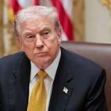 Трамп америкалықтарға 2000 доллар уәде етті