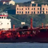 Мұхиттарда тұрған танкерлерде 1 млрд баррель мұнай жиналып қалды