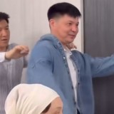 "Сәкен свежий құдасына дженси кит кигізді": әншінің бас тағы да дауға қалды