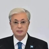 Тоқаев Украинадағы жағдайды реттеу жөнінде Трамптың ұсынысын қолдады