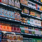 Петропавлдағы супермаркет бағаны рубльмен көрсеткен