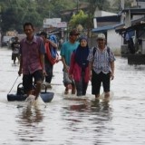 Индонезиядағы табиғи апаттан 900-ден  астам адам қаза тапты