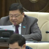 Халыққа түсіндіру керек. Айдос Сарым Украина шабуылдарын қолдайтындарды жауапқа тартуды ұсынды