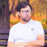 "Асыға күткен қуаныш": Белгілі ақын Ақберен Елгезектің қызы дүниеге келді