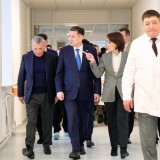 Сақтағанов пен Әлназарова Риддердегі жаңа аурухана кешенін аралап көрді